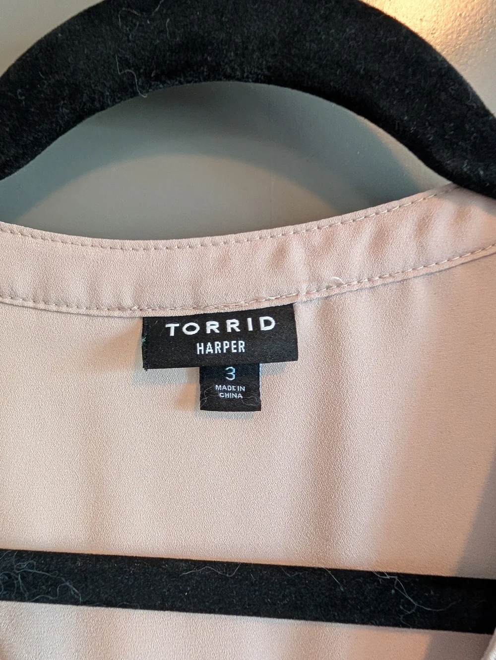 torrid Dusty Pink Split-Neck Utility Top Size 3 - Picture 3 of 8